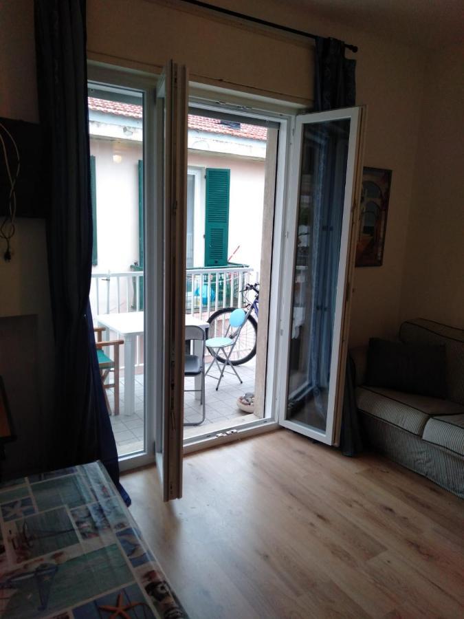 Azzurra Casa Vacanza Ventimiglia Exterior foto