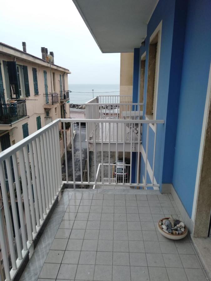 Azzurra Casa Vacanza Ventimiglia Exterior foto